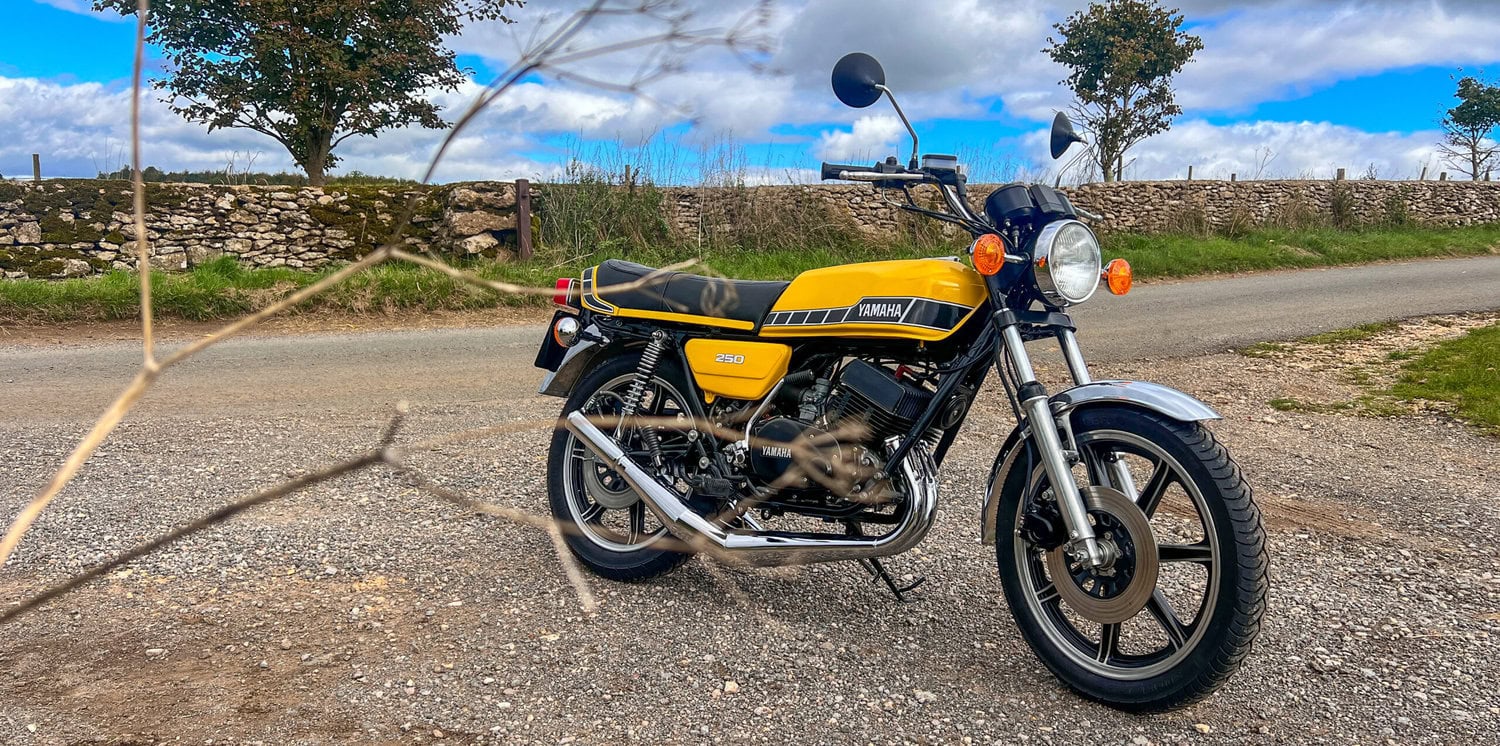 WIN THIS 1978 Yamaha RD250 + £500 In Cash!