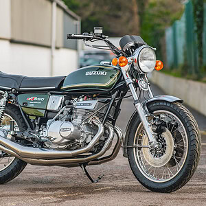 WIN THIS 1975 Suzuki GT550 + £500 In Cash!