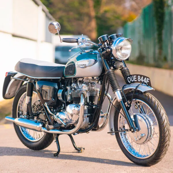 WIN THIS 1968 Triumph T100T Daytona 500cc + £500 In Cash!