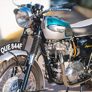 WIN THIS 1968 Triumph T100T Daytona 500cc + £500 In Cash!