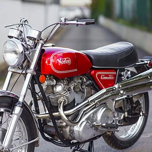 WIN THIS 1971 Norton Commando 750S + £500 In Cash