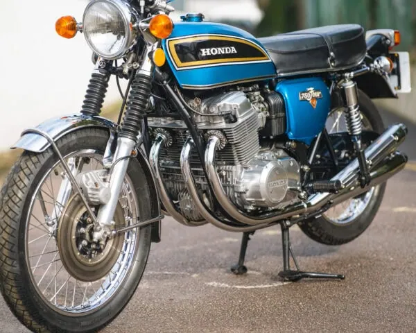 WIN THIS 1976 Honda CB750 K6 + £500 - Image 12