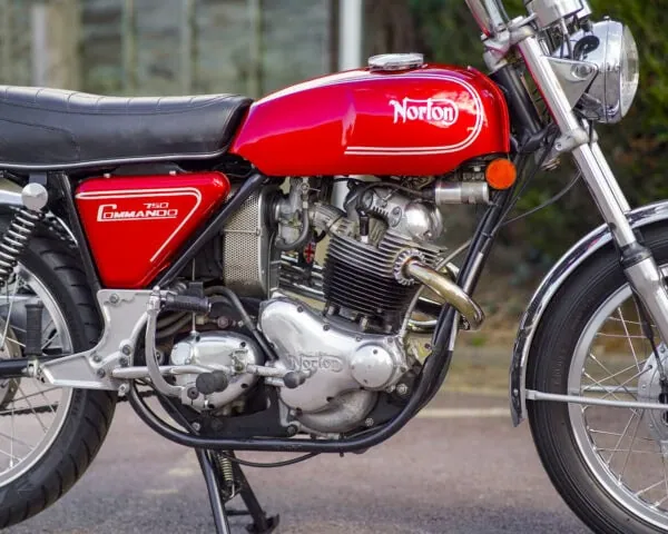 WIN THIS 1971 Norton Commando 750S + £500 In Cash - Image 7