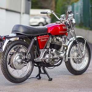 WIN THIS 1971 Norton Commando 750S + £500 In Cash