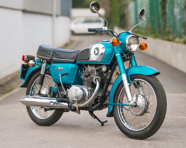 WIN THIS 1976 Honda CD175 + £250 In Cash! (LOW ODDS 1/600)