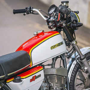 WIN THIS 1978 Suzuki GT250 + £500 In Cash!