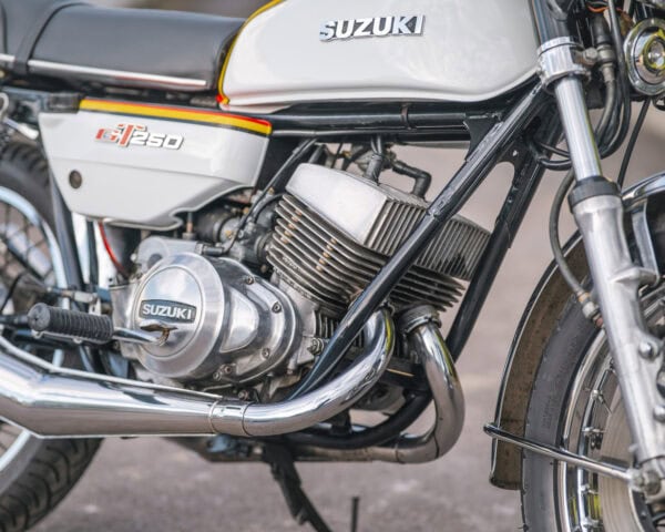 WIN THIS 1978 Suzuki GT250 + £500 In Cash! - Image 7