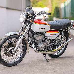 WIN THIS 1978 Suzuki GT250 + £500 In Cash!