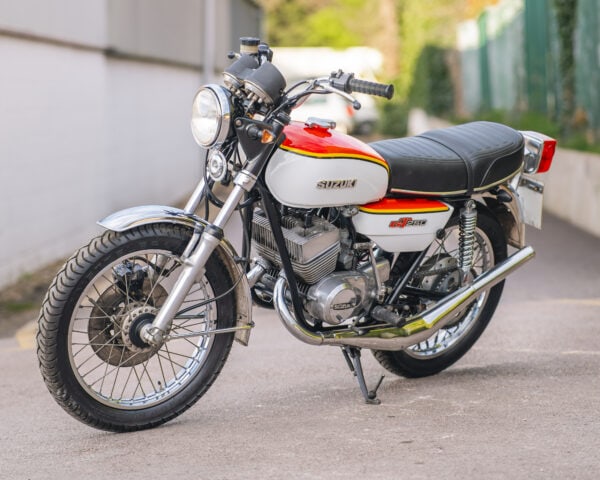 WIN THIS 1978 Suzuki GT250 + £500 In Cash! - Image 2