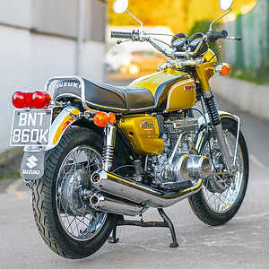 WIN THIS 1972 Suzuki GT550J + £500 In Cash!