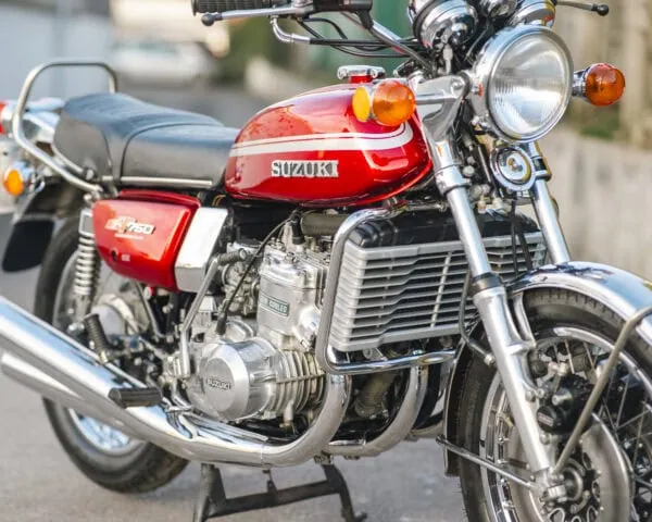 WIN THIS 1975 Suzuki GT750 Le Mans + £500 In Cash! - Image 5