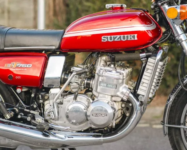 WIN THIS 1975 Suzuki GT750 Le Mans + £500 In Cash! - Image 6