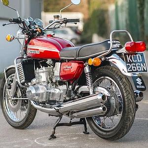 WIN THIS 1975 Suzuki GT750 Le Mans + £500 In Cash!