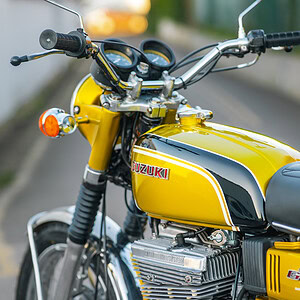 WIN THIS 1972 Suzuki GT550J + £500 In Cash!