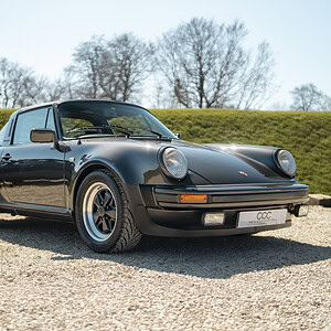 WIN THIS 1979 Porsche 911 SC Targa – Wide Body + £5000 In Cash!