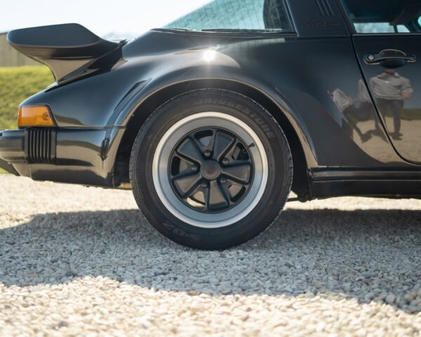 WIN THIS 1979 Porsche 911 SC Targa – Wide Body + £5000 In Cash! - Image 12