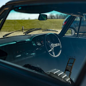 WIN THIS 1979 Porsche 911 SC Targa – Wide Body + £5000 In Cash!