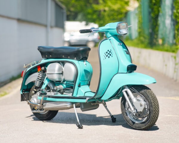 WIN THIS 1969 Innocenti Lambretta GP125 (Show-Standard) + £500 In Cash! - Image 2