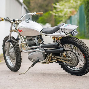 WIN THIS 1971 BSA Lightning 650cc Desert Racer + £500 In Cash!