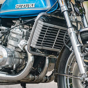 WIN THIS 1974 Suzuki GT750 L + £500 In Cash! (LOW ODDS 1/1750)