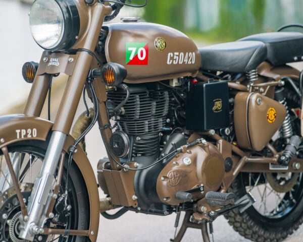 WIN THIS 2018 Royal Enfield Classic 500 Pegasus Edition + £250 In Cash! (LOW ODDS 1/600) - Image 6