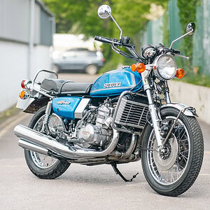 WIN THIS 1974 Suzuki GT750 L + £500 In Cash! (LOW ODDS 1/1750)