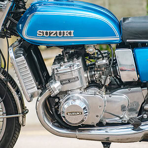 WIN THIS 1974 Suzuki GT750 L + £500 In Cash! (LOW ODDS 1/1750)