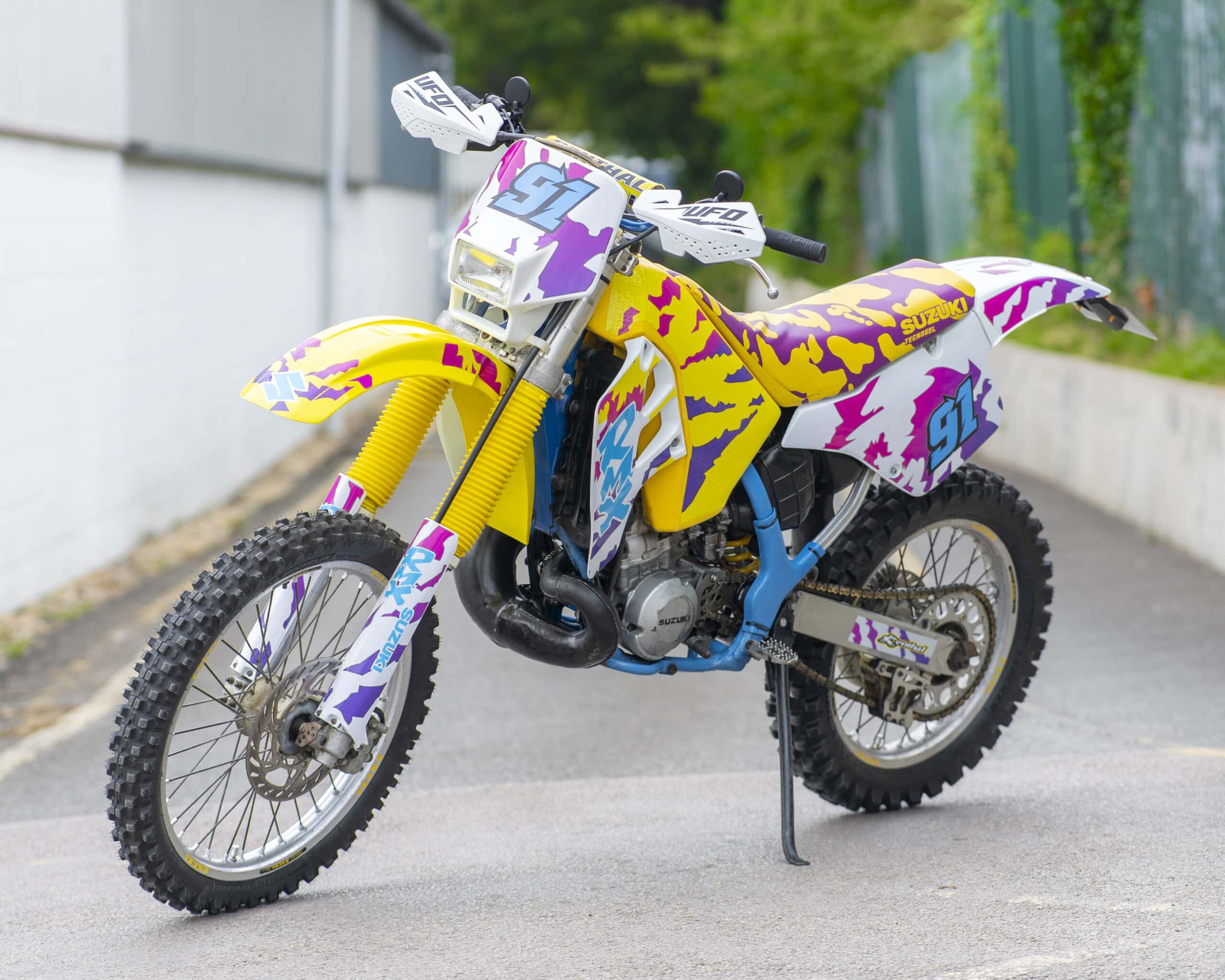 とむちむ WIN THIS 1992 Suzuki RMX 250X Enduro + £250! (LOW ODDS 1/999