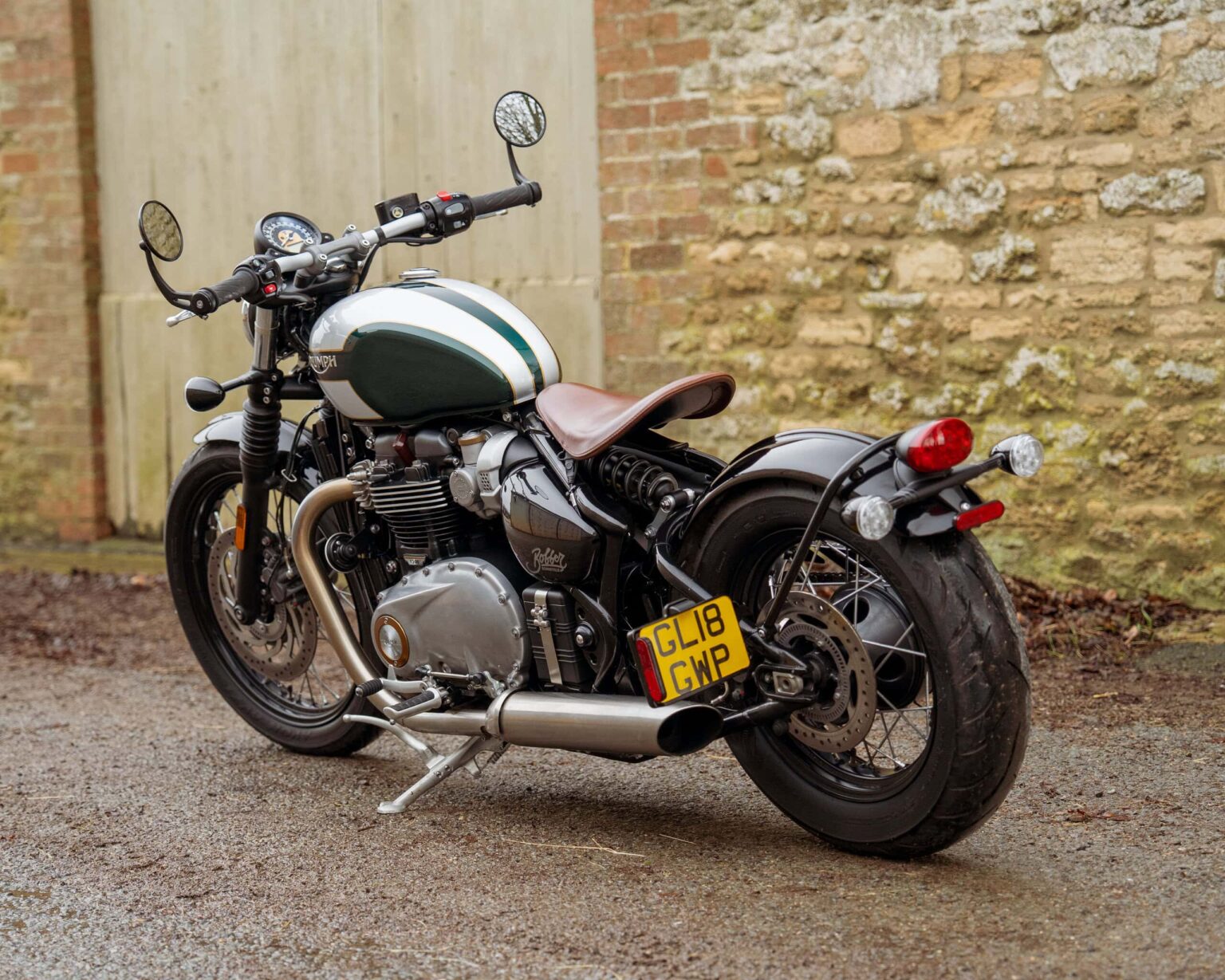 Vintage motorcycle with retro design and modern features for classic vehicle lovers.