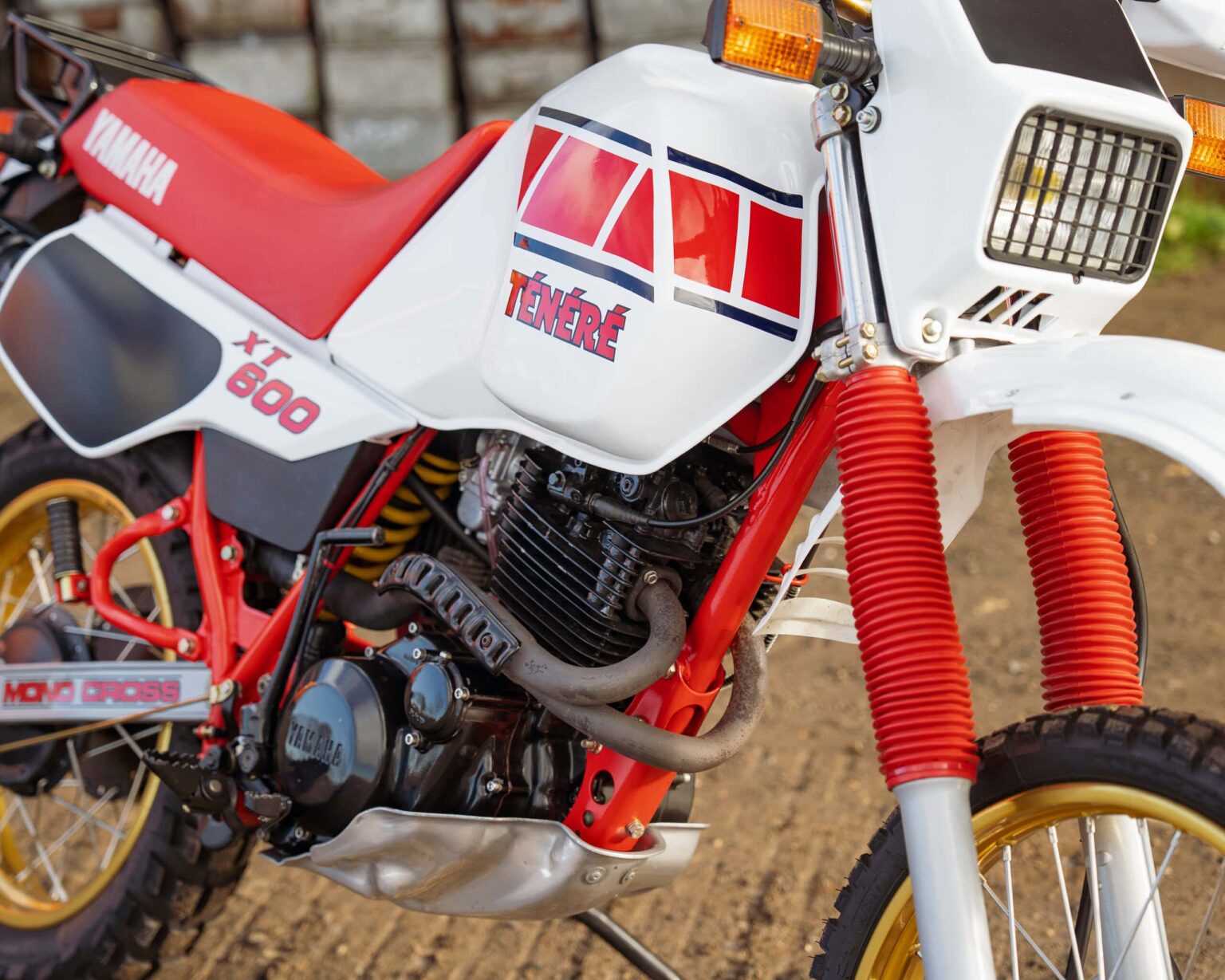 Yamaha XT 600 Ténéré motorcycle with Union Jack design on the fuel tank.